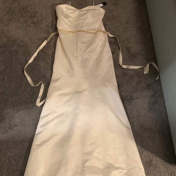 Ann Taylor Size 10 strapless Satin wedding dress - Picture 2 of 4